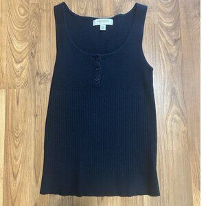 Issac Mizrahi Ladies Black Sleeveless Sweater Top Preowned Size Small Summer Top